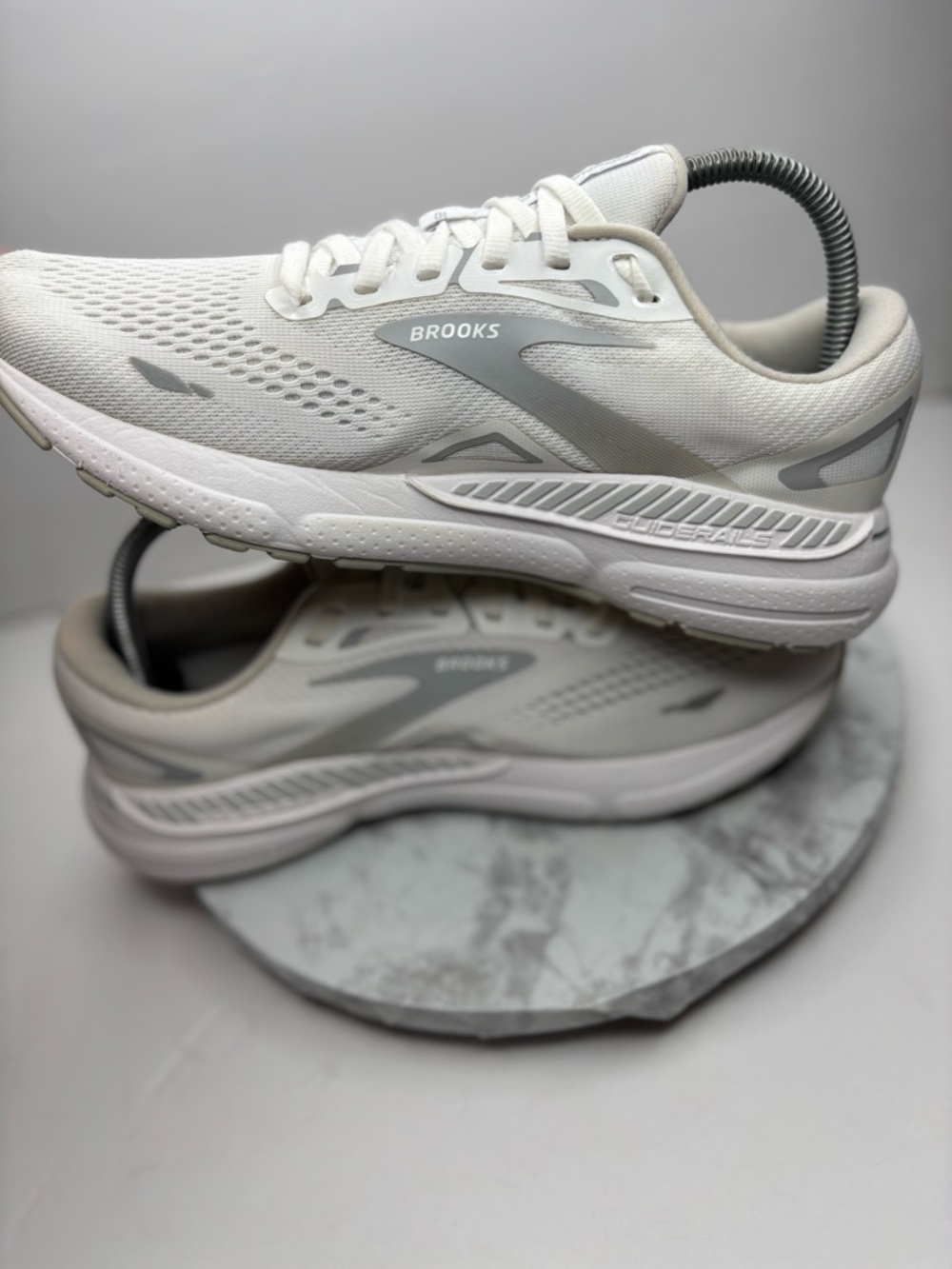Size 9.5 - Brooks Adrenaline GTS 23 White Oyster W - Picture 5 of 7